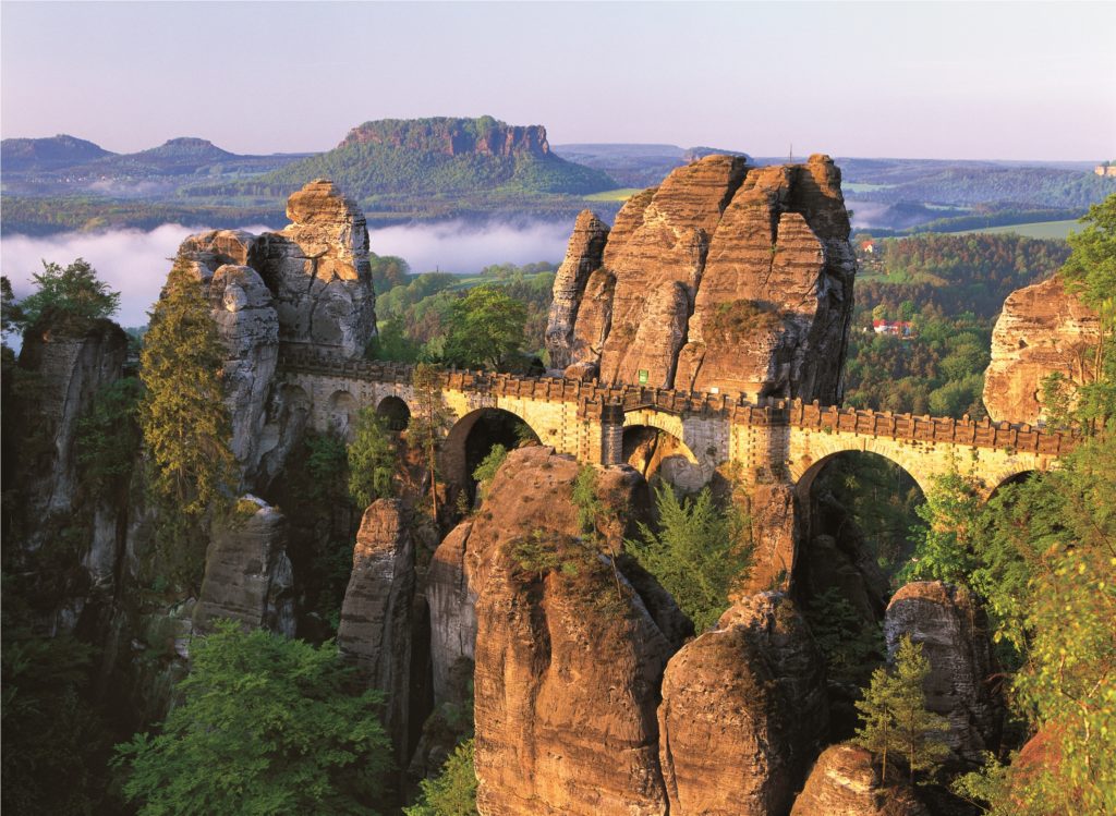 DAILY TOUR PRAVCICKA GATE AND BASTEI BRIDGE FROM PRAGUE, also in winter